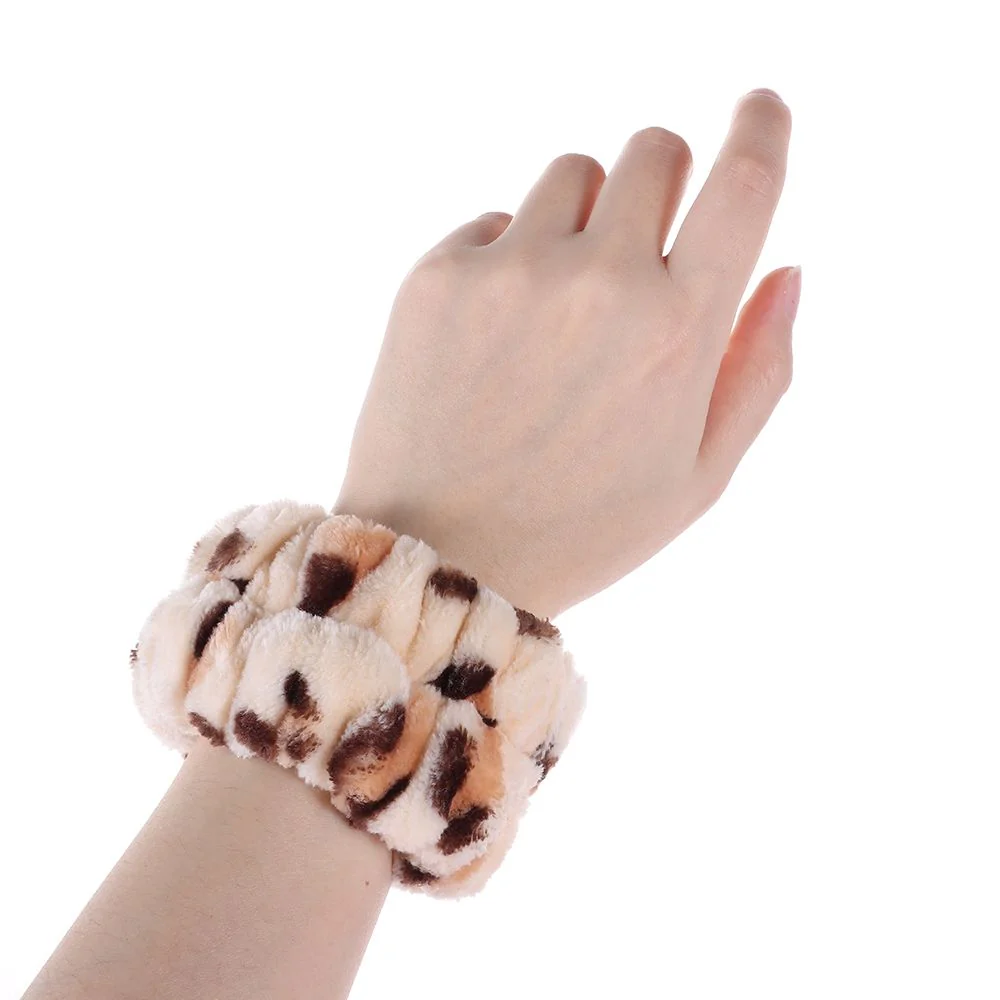 1 Pair (2PCS) Microfiber Face Wash Wrist Band - Image 7