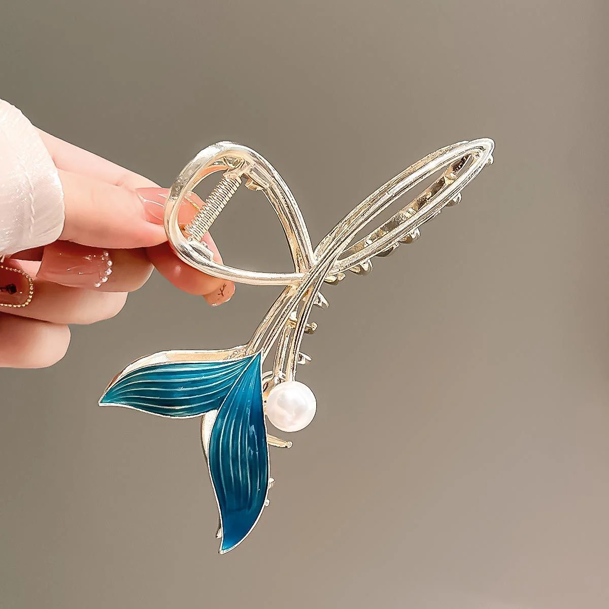 20 Styles Fish Tail Hair Claw - Image 33