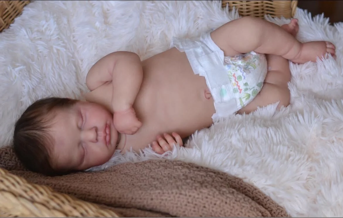 49cm 19inch 3D Silicone Vinyl Baby Doll - Image 6