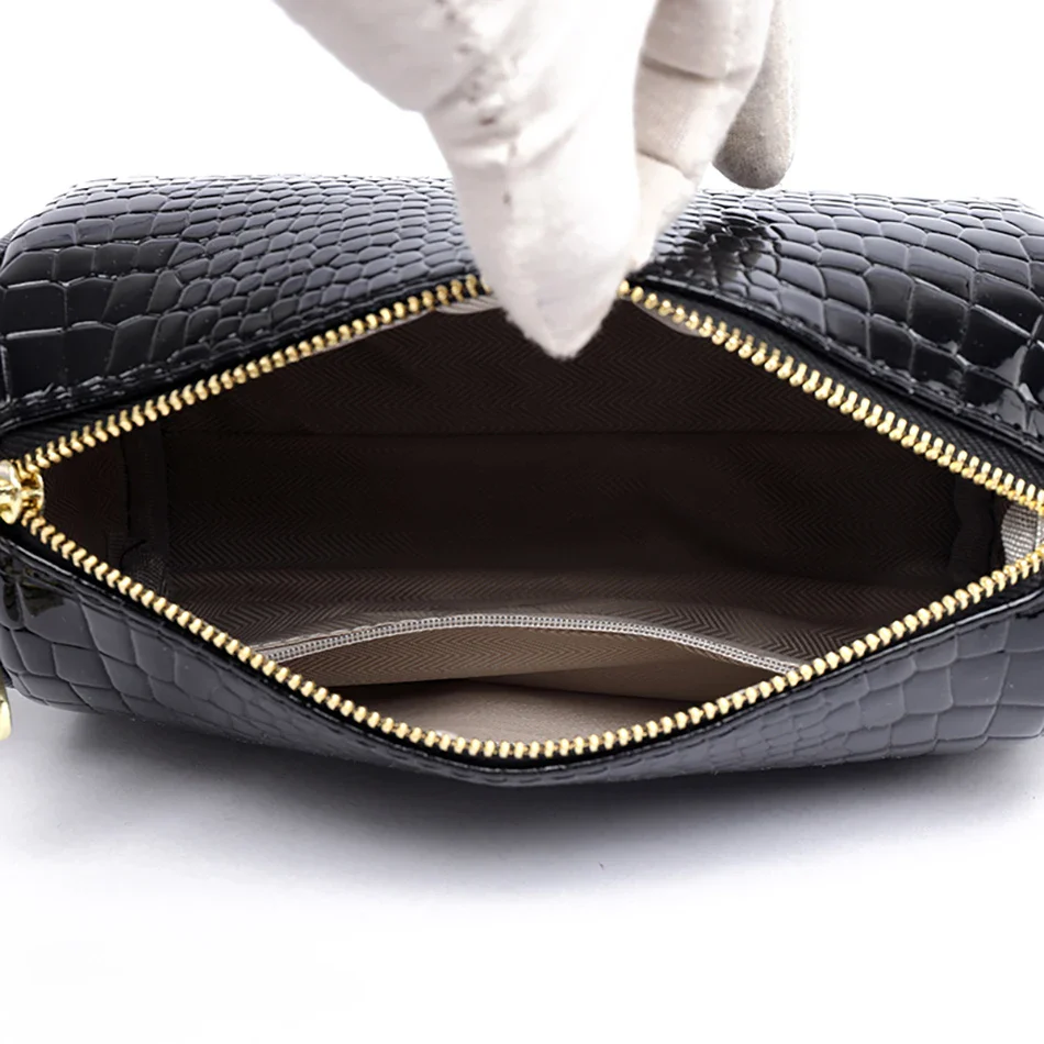 Aurelia Vintage Shoulder Bag - Image 21
