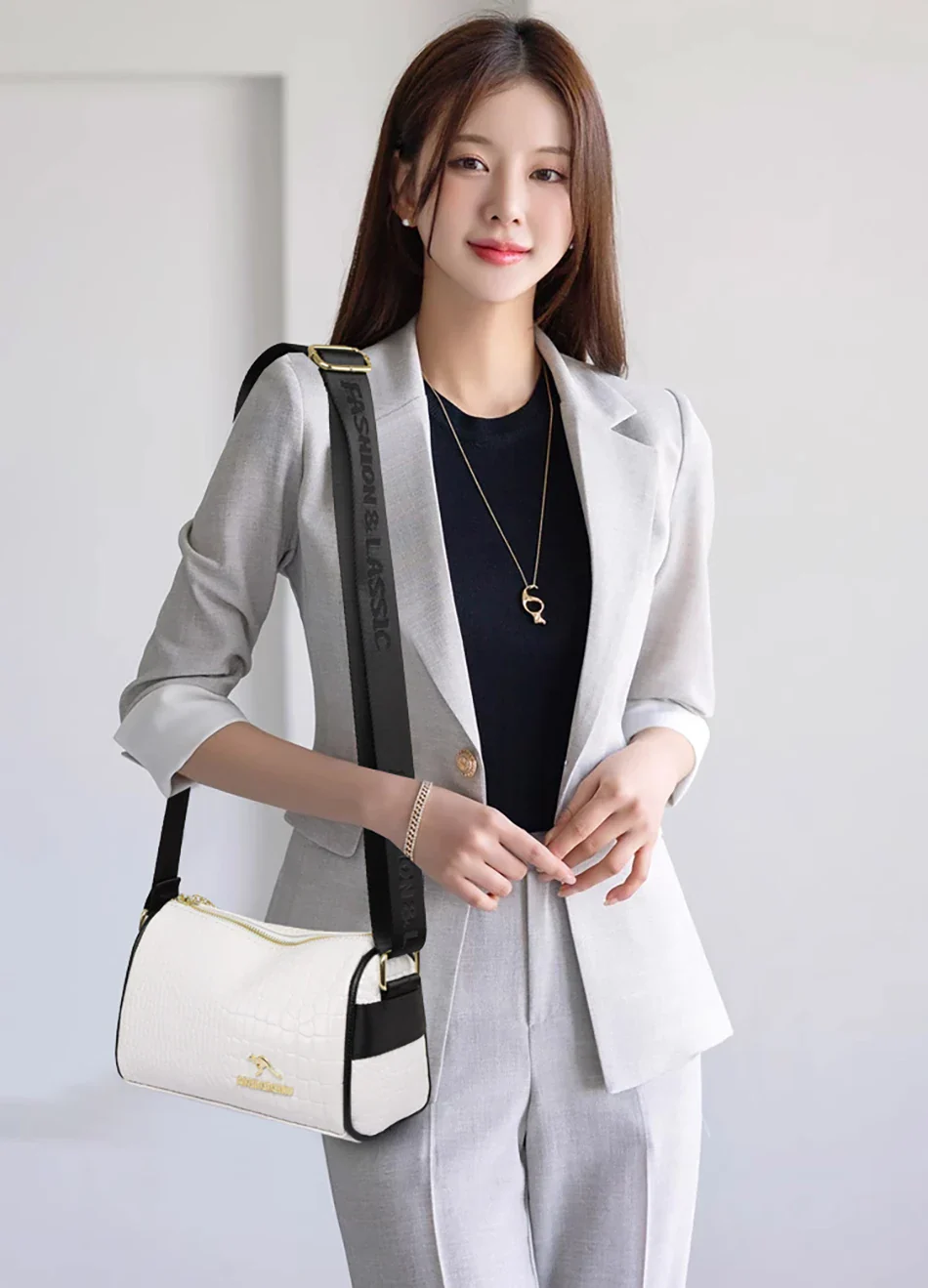 Aurelia Vintage Shoulder Bag - Image 26