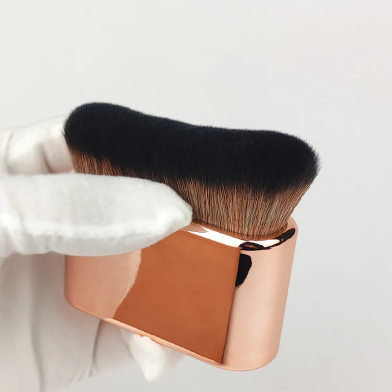 Big Foundation Face Brush - Image 12
