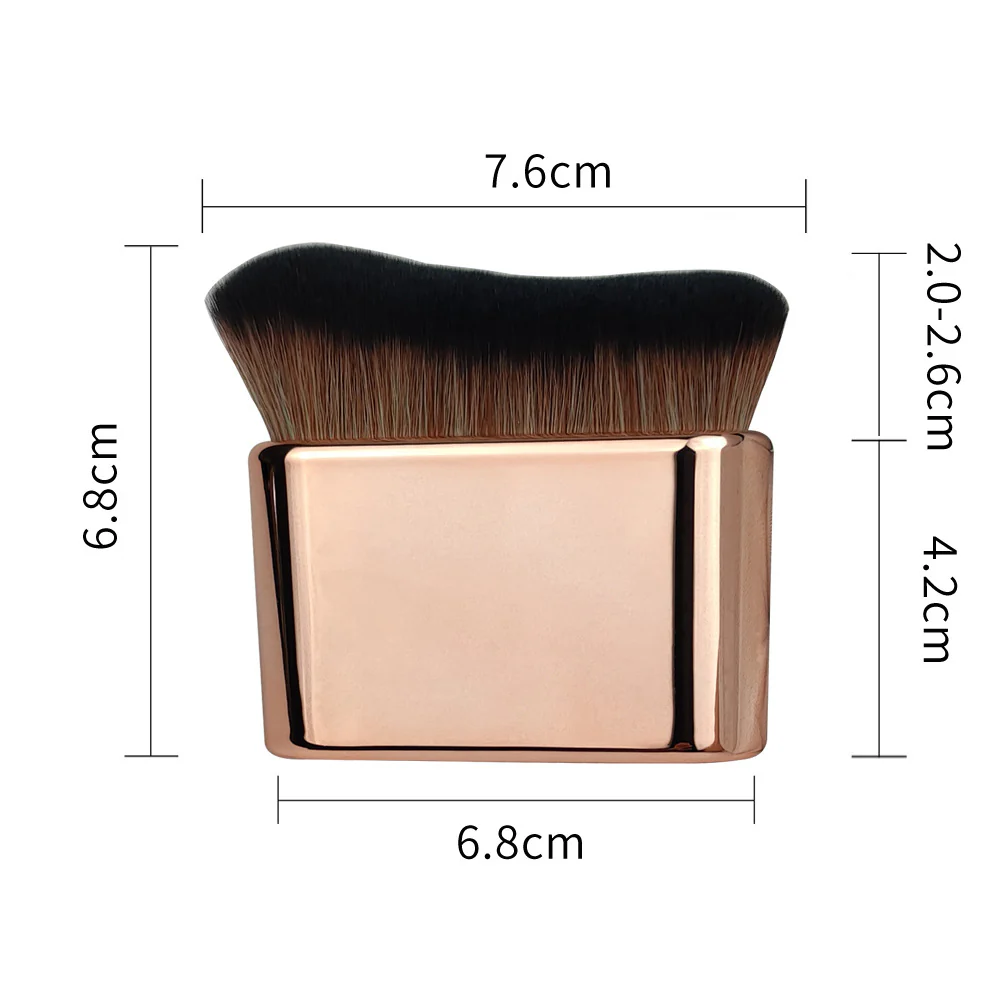 Big Foundation Face Brush - Image 13