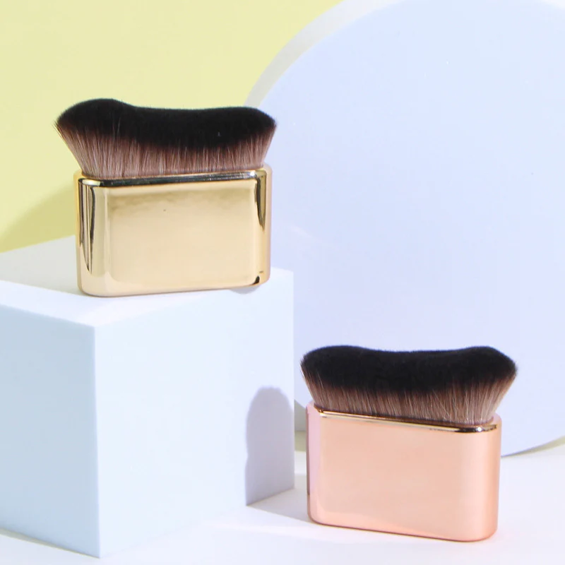Big Foundation Face Brush - Image 17