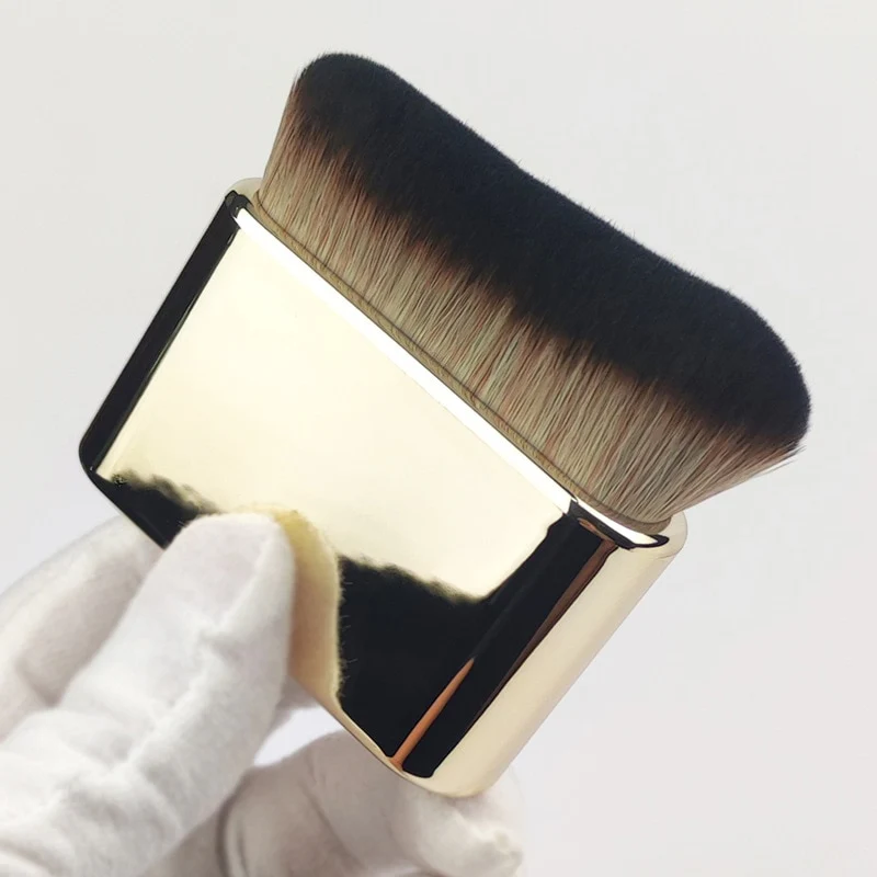 Big Foundation Face Brush - Image 2