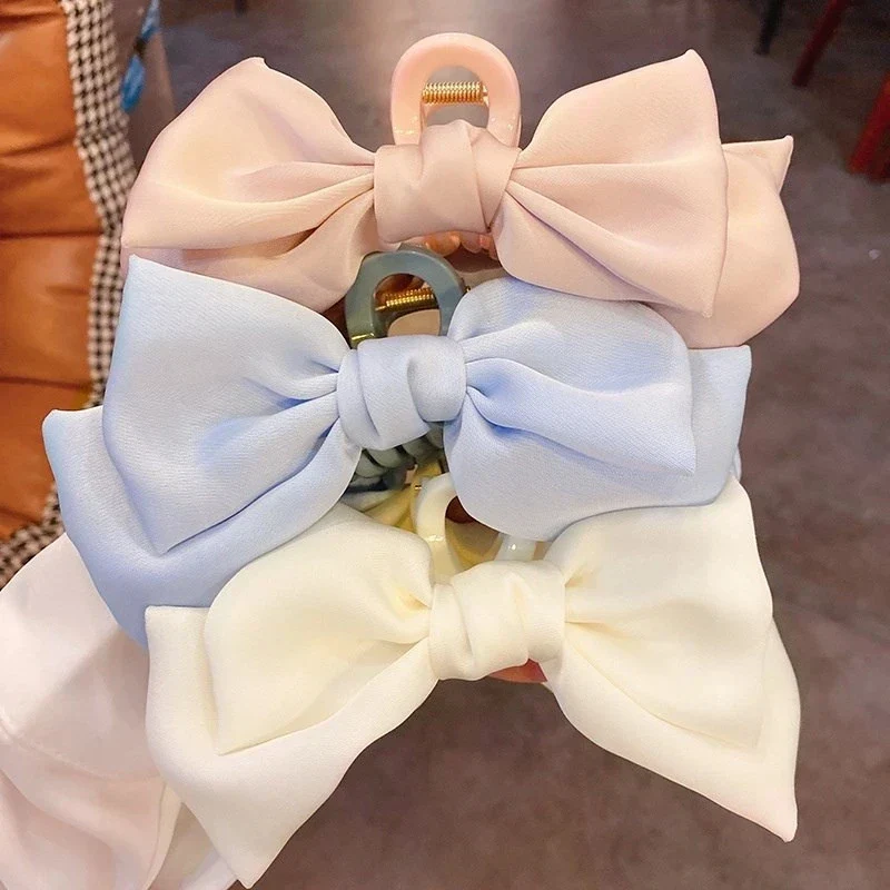 Bow Hair Claw - Image 3
