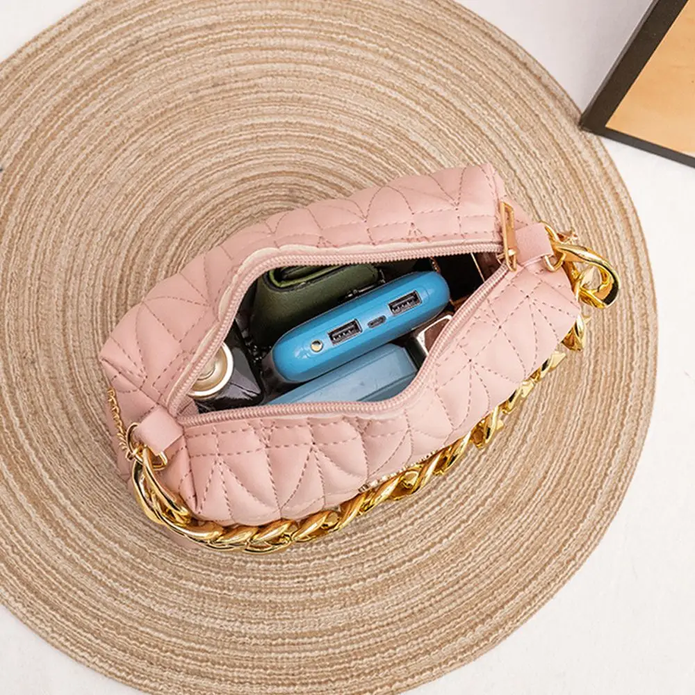 Chic Chain Charisma: PU Leather Crossbody Clutch - Image 4