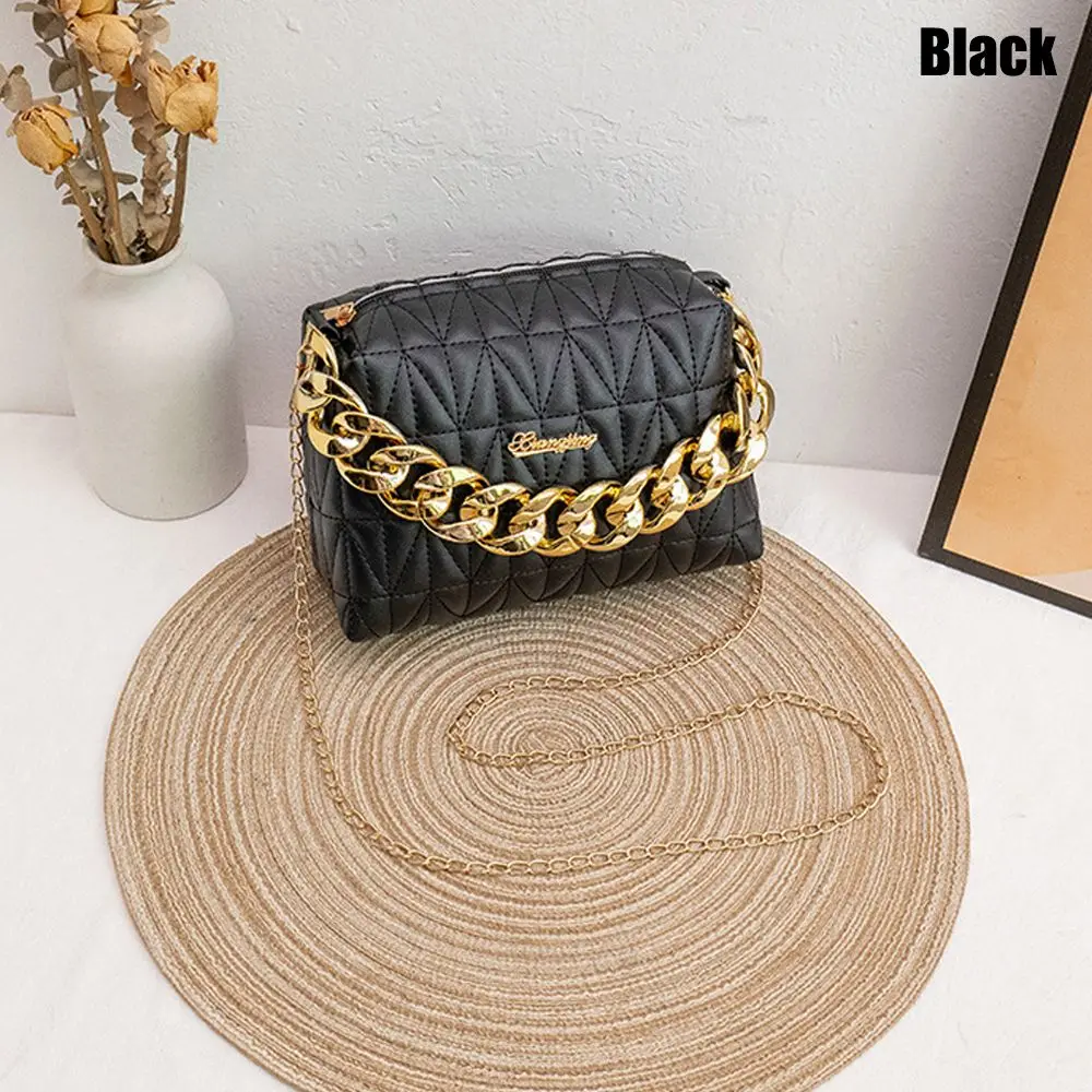 Chic Chain Charisma: PU Leather Crossbody Clutch - Image 8