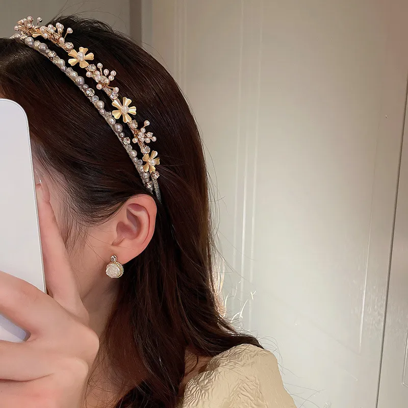 Crystal Pearl Flower Headband - Image 2