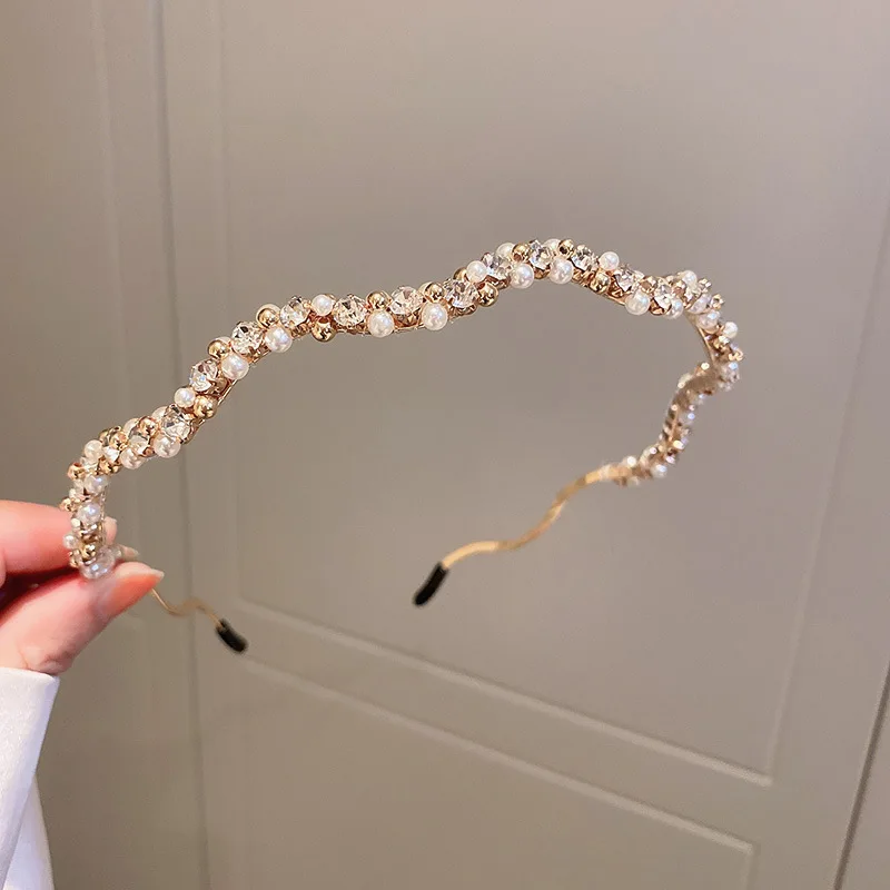 Crystal Pearl Flower Headband - Image 6