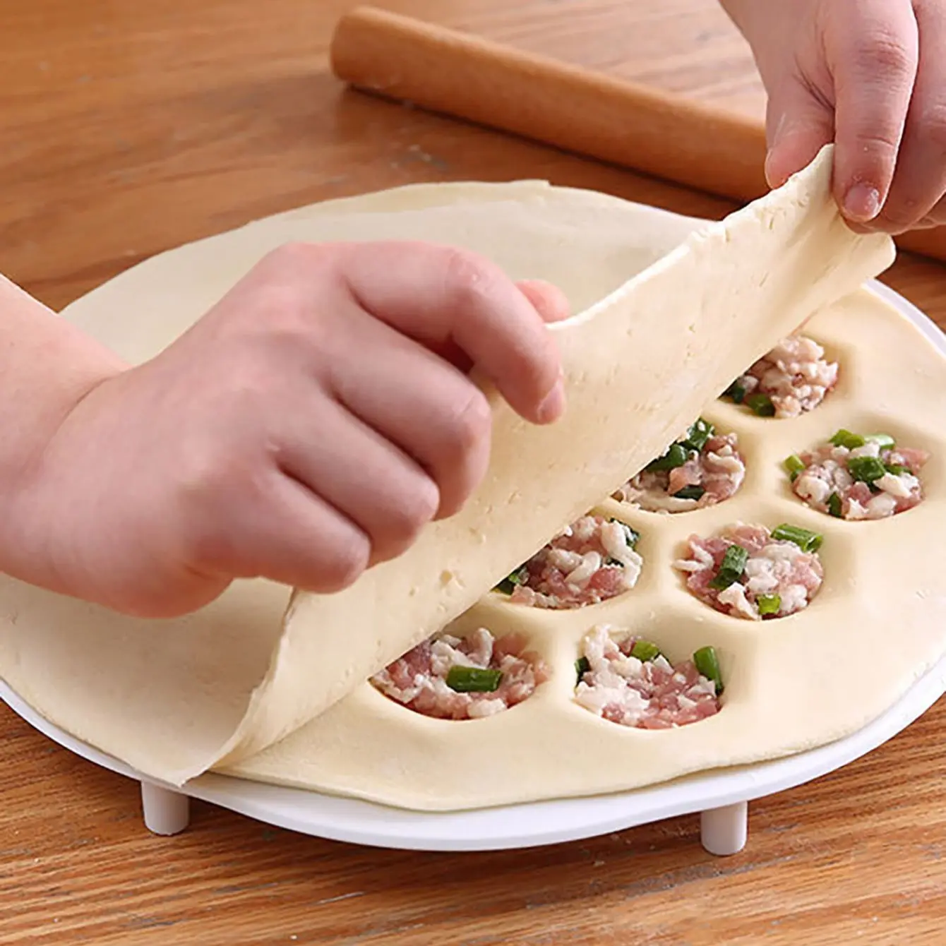 Dumpling Wonton Ravioli Maker - Image 4
