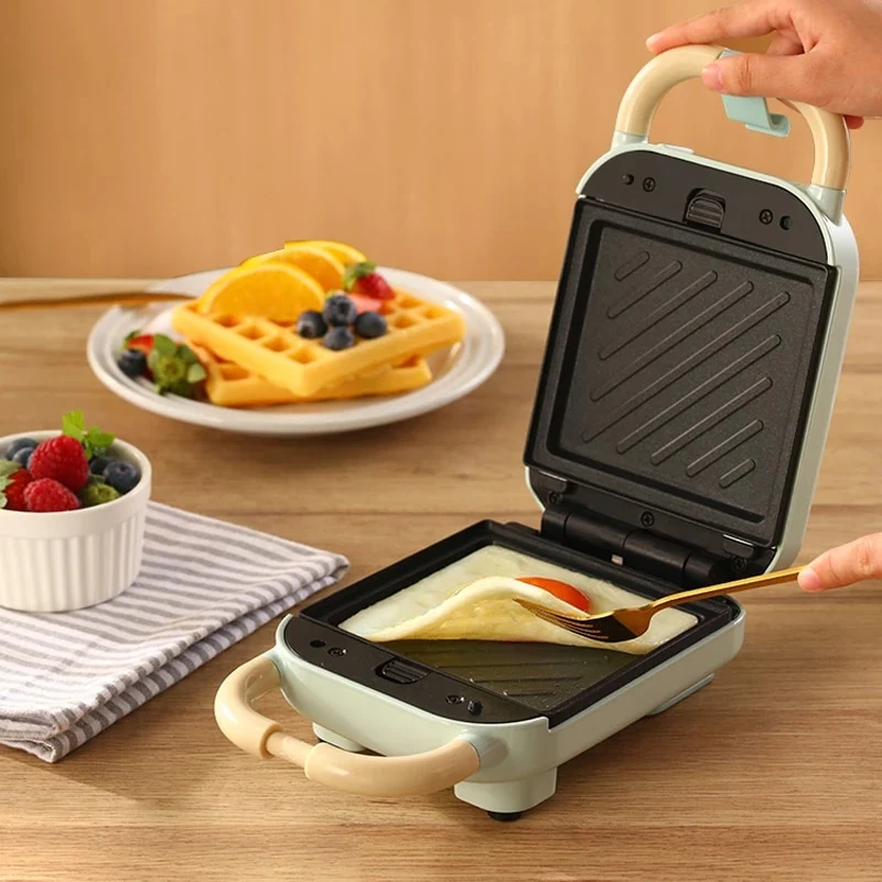 Electric Sandwich Maker - Image 4