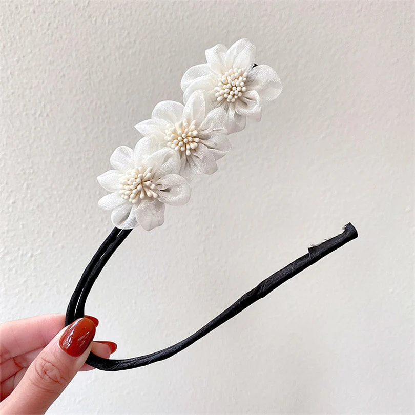 Elegant Chiffon Flowers Bun Hair Maker - Image 4
