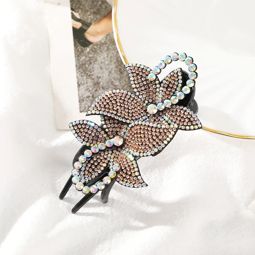 Elegant Rhinestone Flower Clip - Image 3