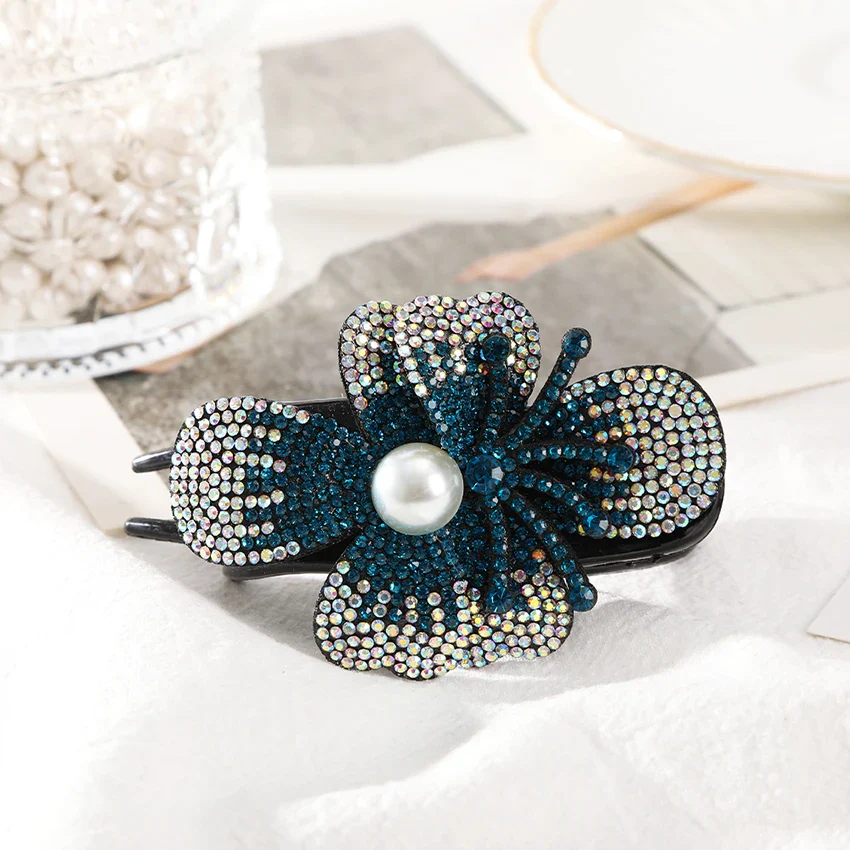 Elegant Rhinestone Flower Clip - Image 8