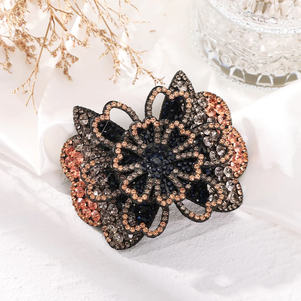 Elegant Rhinestone Flower Hair Clip - Image 10