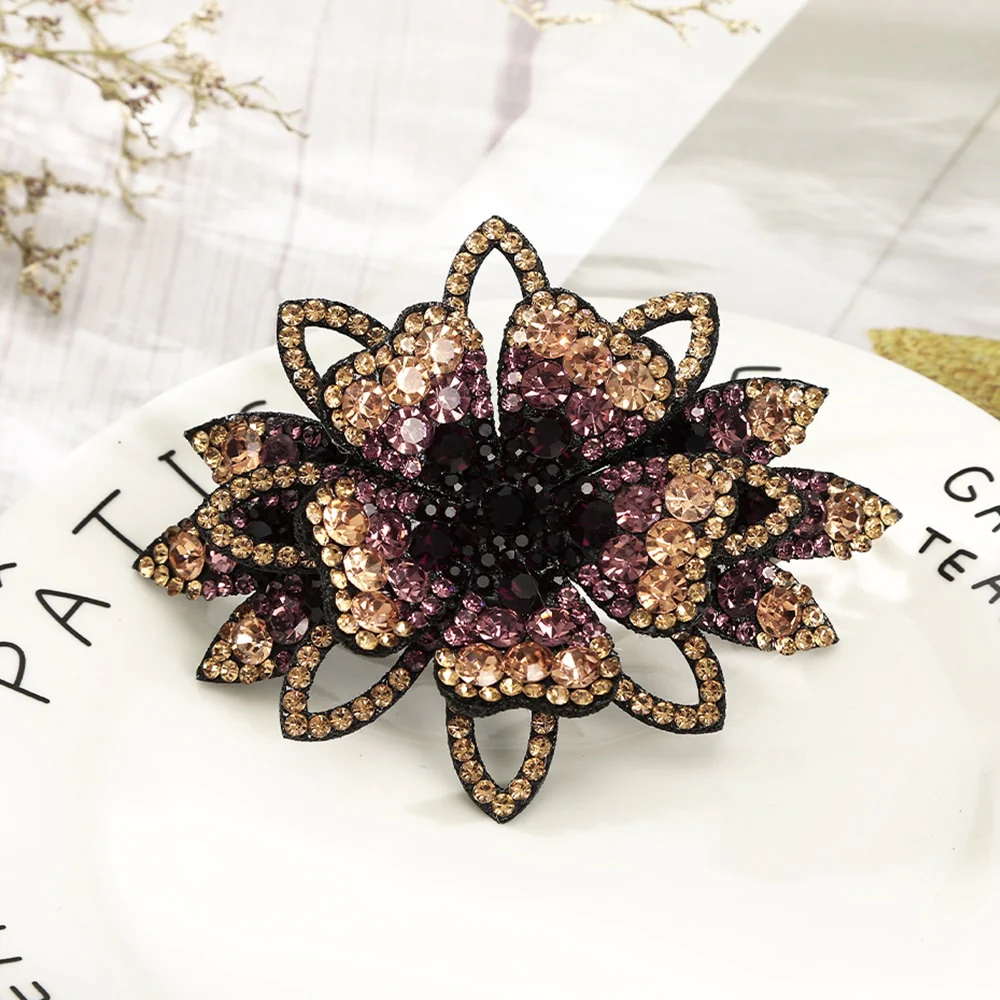 Elegant Rhinestone Flower Hair Clip - Image 17