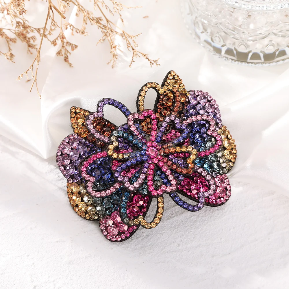 Elegant Rhinestone Flower Hair Clip - Image 4