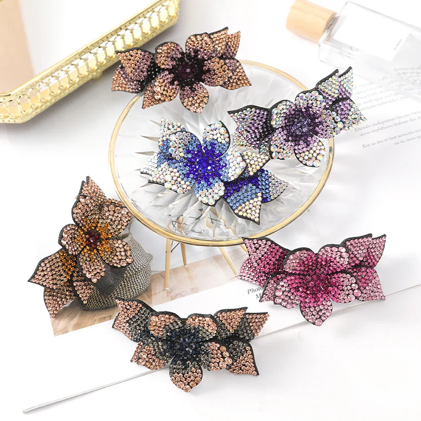 Elegant Rhinestone Hair Clip - Image 3