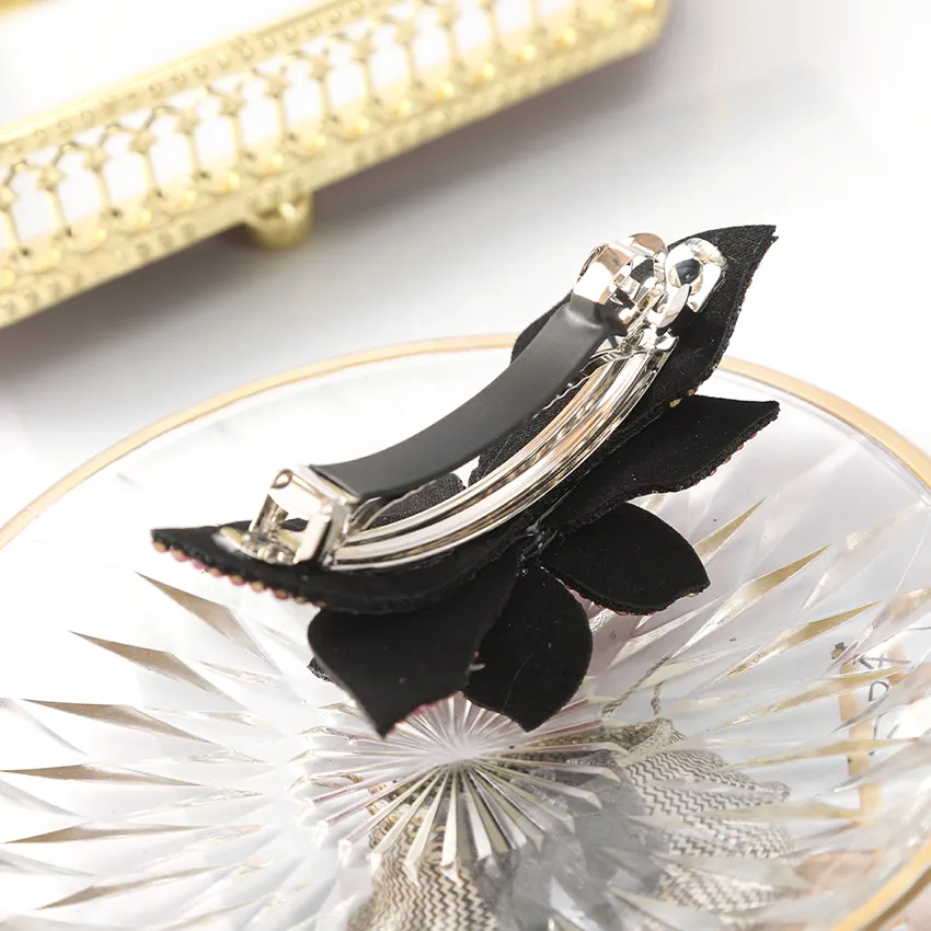 Elegant Rhinestone Hair Clip - Image 6