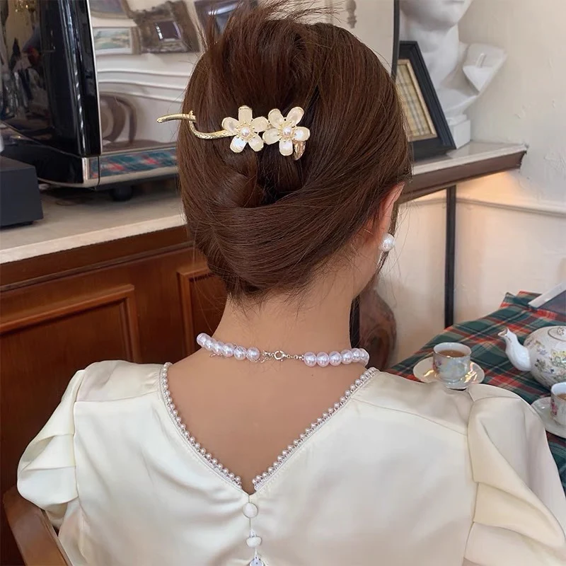 Elegant Rhinestone Metal Hair Pin - Image 19