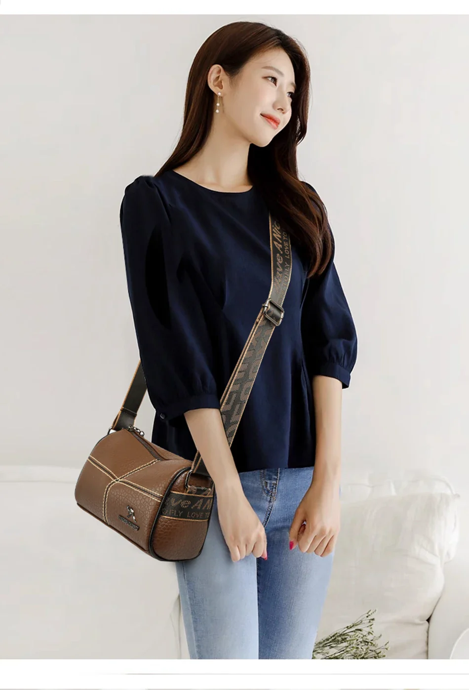 Élise Royale Shoulder Bag - Image 16