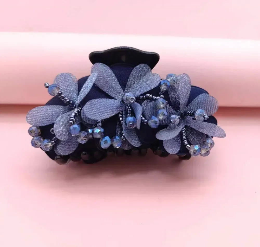 Flower Hair Claw - Image 11
