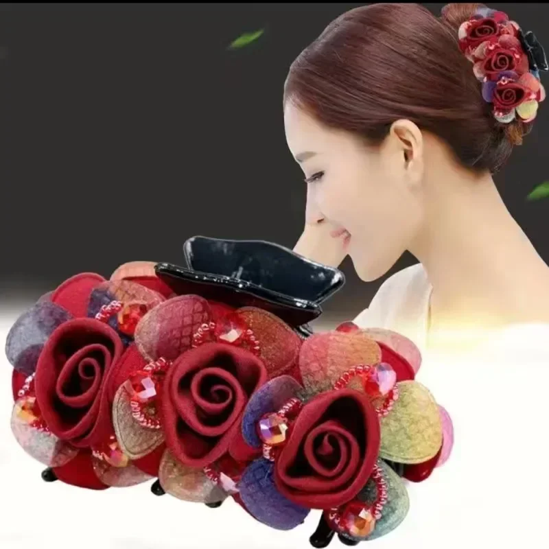 Flower Hair Claw - Image 3