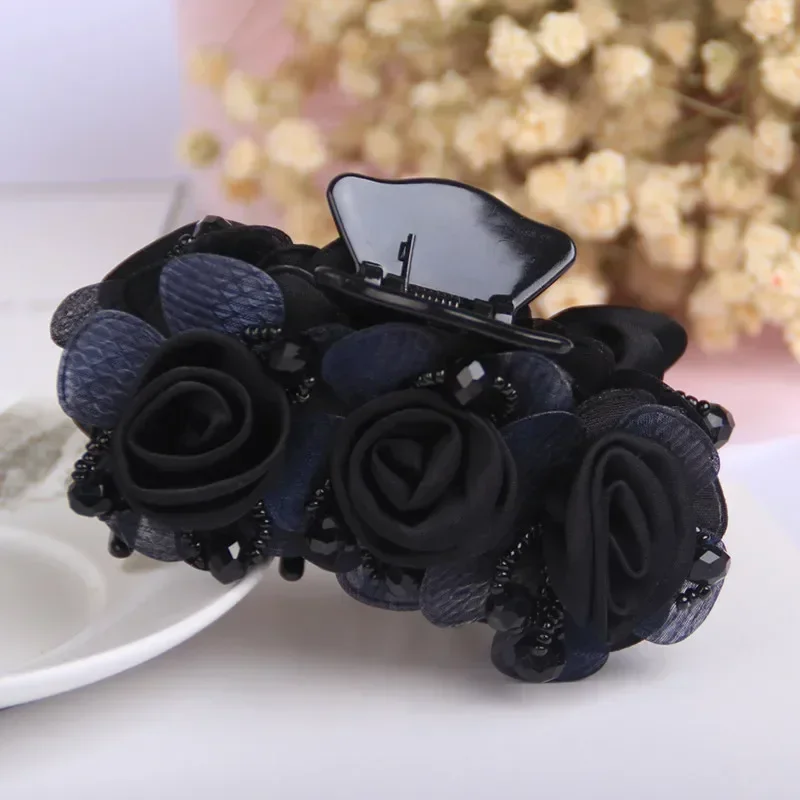 Flower Hair Claw - Image 8