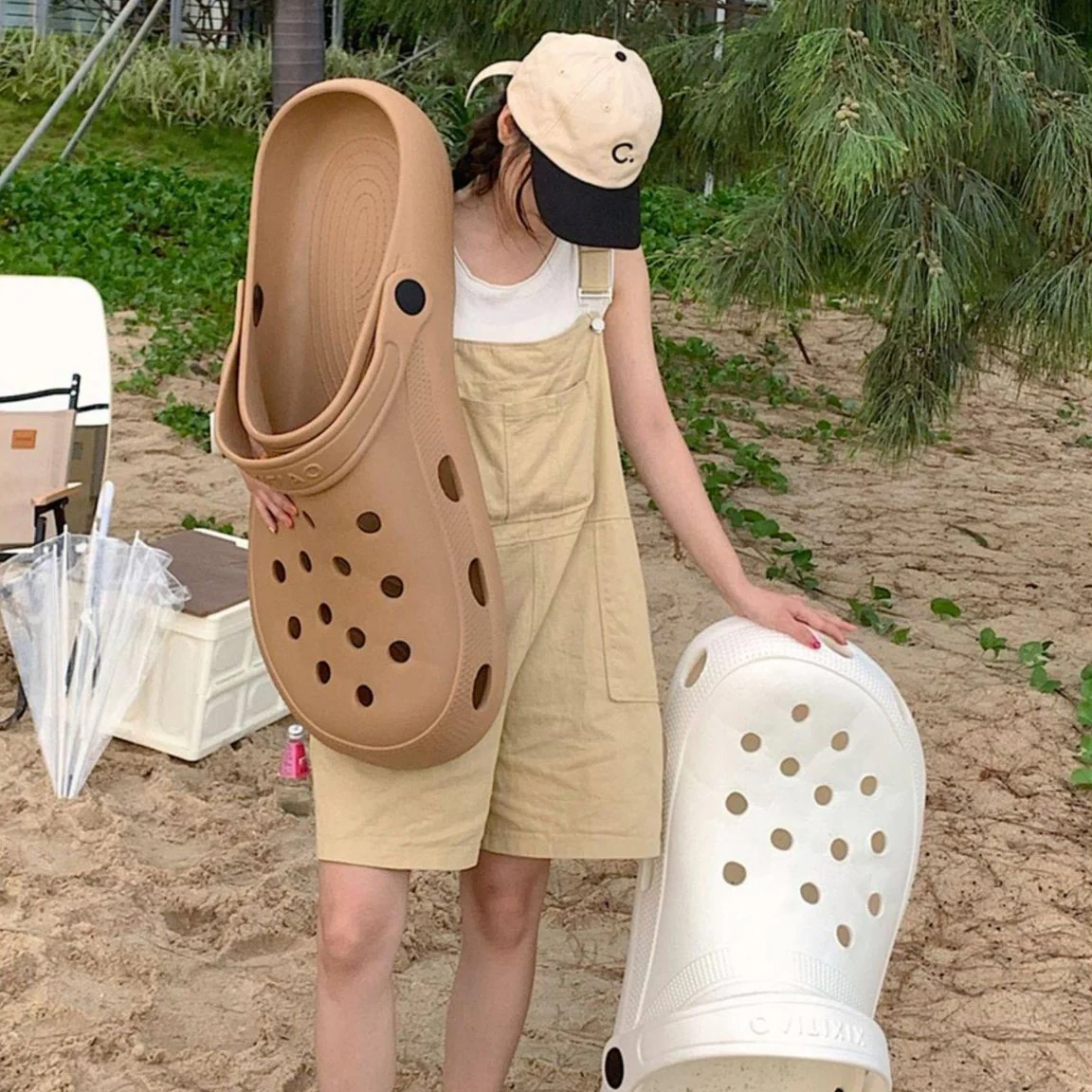 Giant Crocs - Image 12