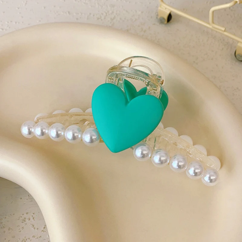 Heart Hair Claw - Image 10