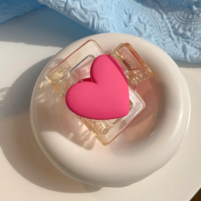 Heart Hair Claw - Image 18