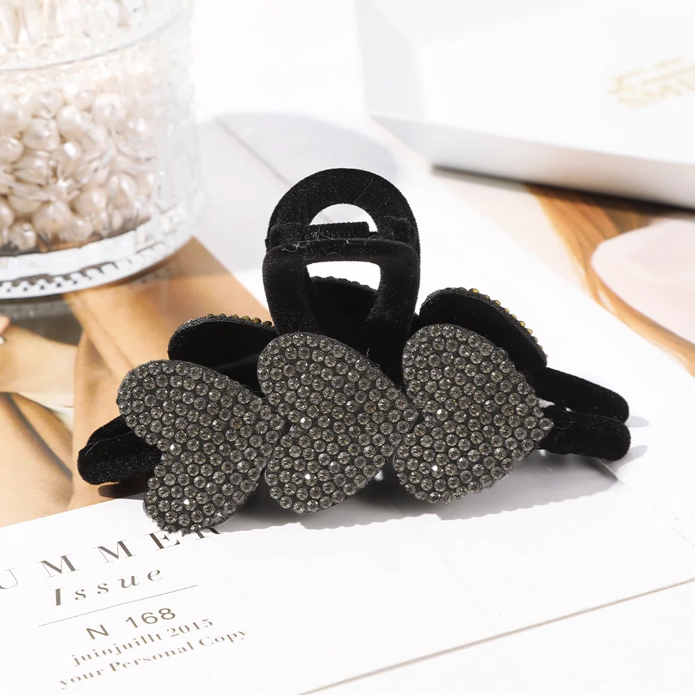 Heart Hair Claw - Image 4