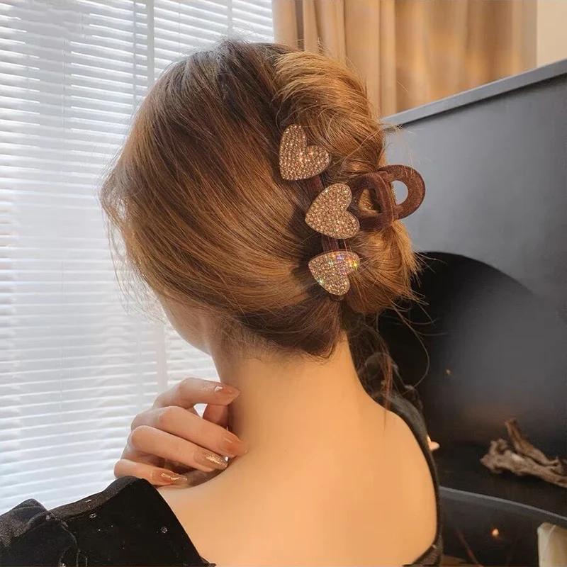 Heart Hair Claw - Image 5