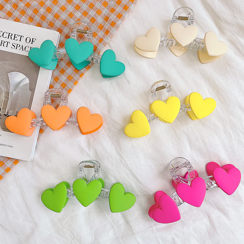 Heart Hair Claw - Image 51