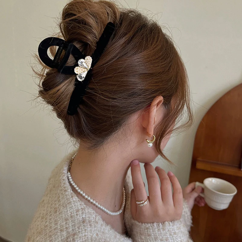 Heart Hair Claw - Image 8
