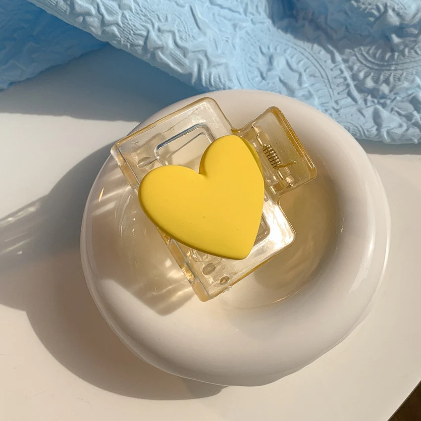 Heart Hair Claw - Image 9