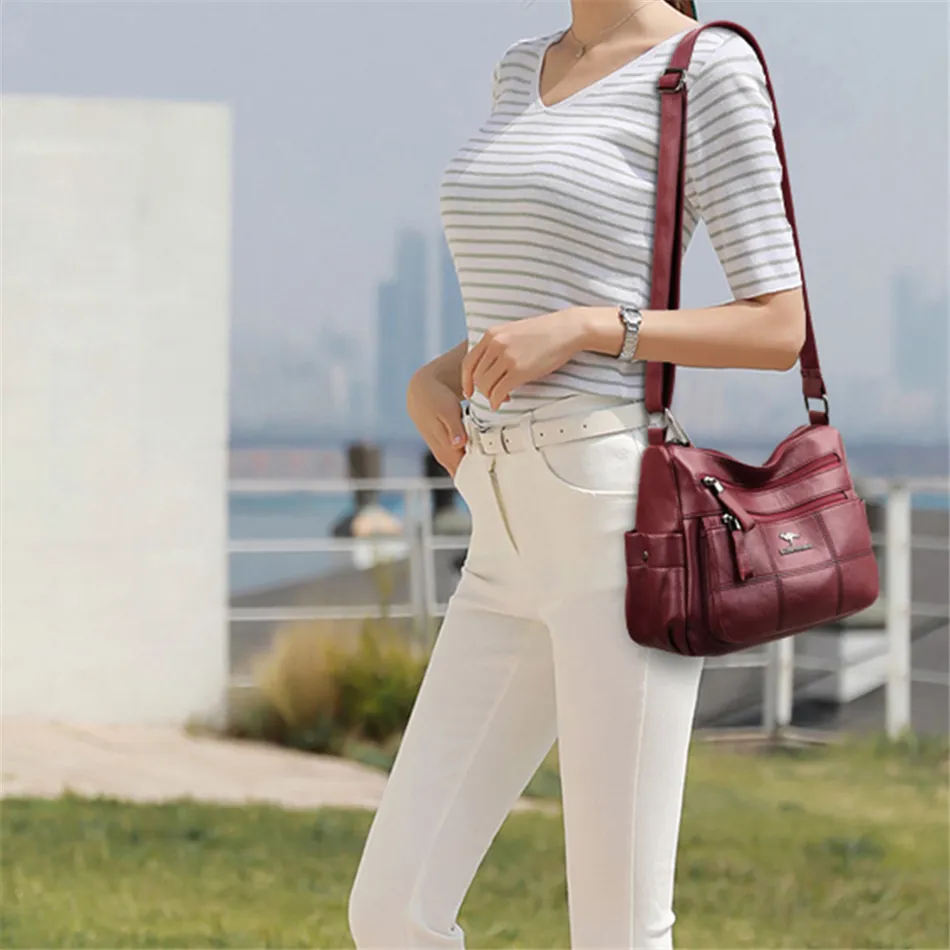 Heritage Elegance: Premier Leather Luxe Crossbody - Image 2
