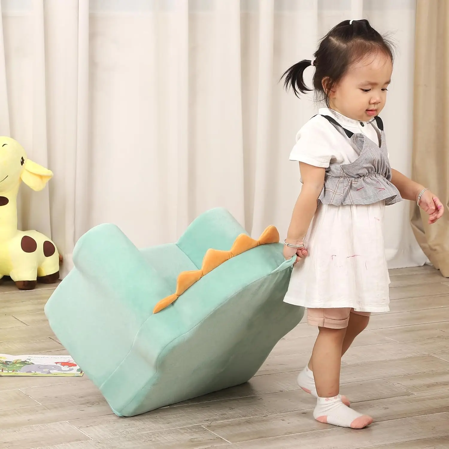 HugNest Chair - Image 4