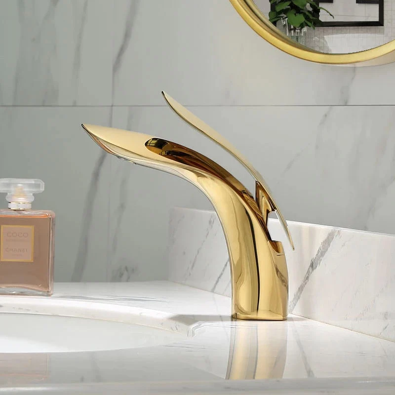 Luxury Bathroom Faucet - Image 16