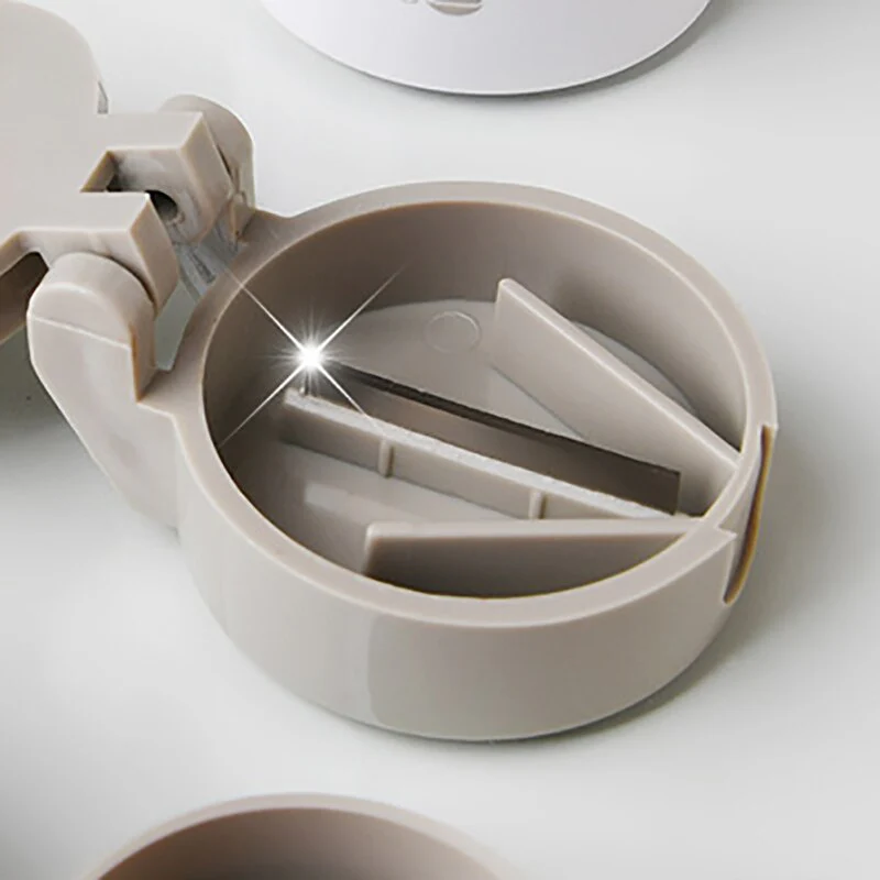Multifunctional Medicine Cutter Masher Pill Box - Image 4