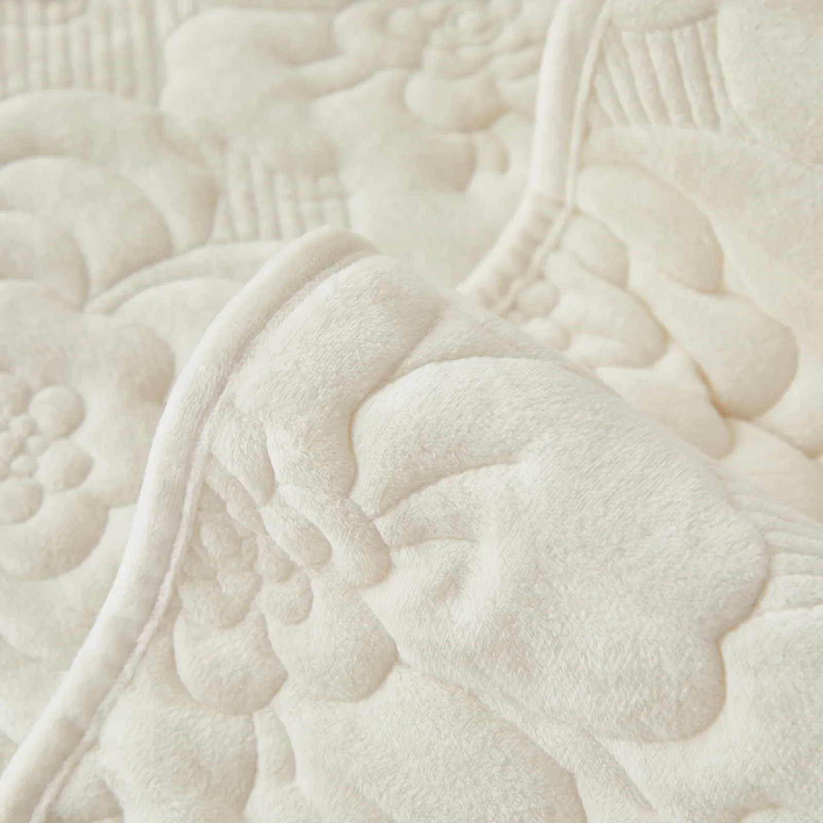 New Plush Sofa Cushion Cover - Image 4