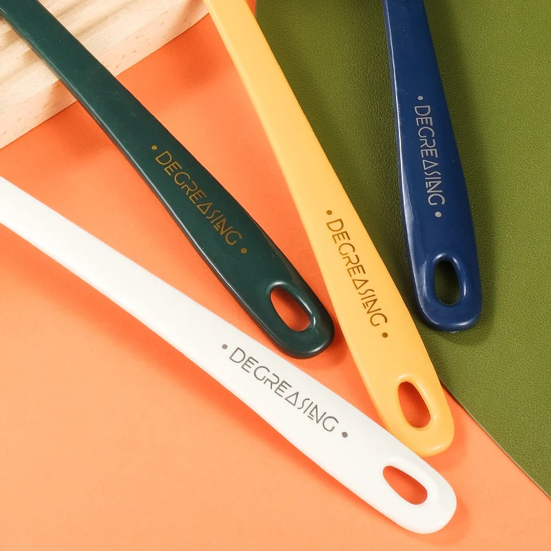 Oil Filtering Soup Spoon - Image 7