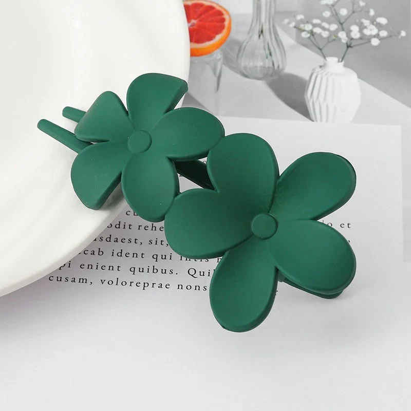 Retro Frosted Flower Hairpin - Image 10