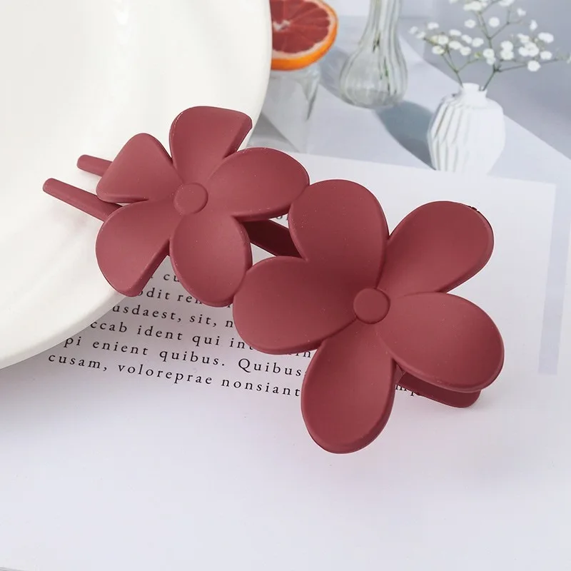 Retro Frosted Flower Hairpin - Image 8