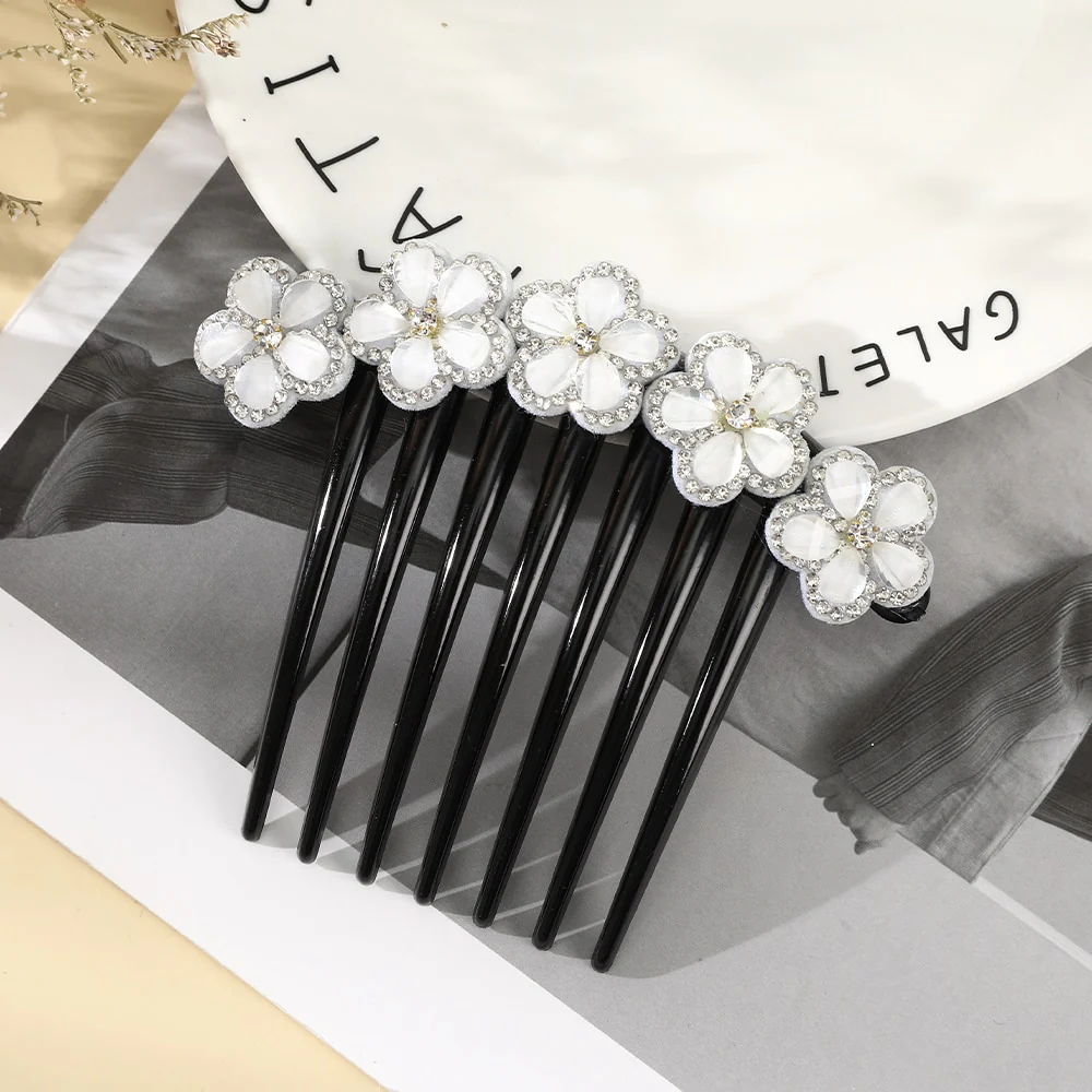 Rhinestone Flower Hair Comb - Image 3
