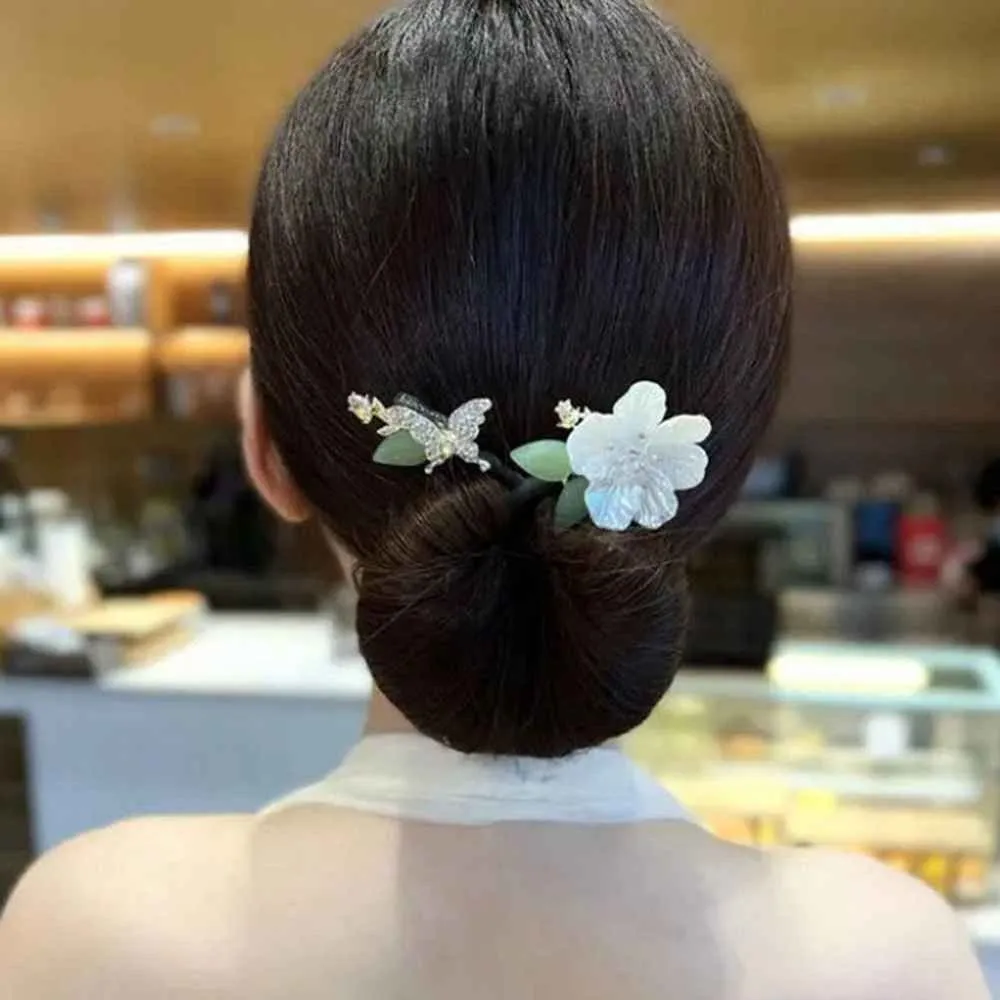 Rhinestone Hair Bun Clip - Image 11