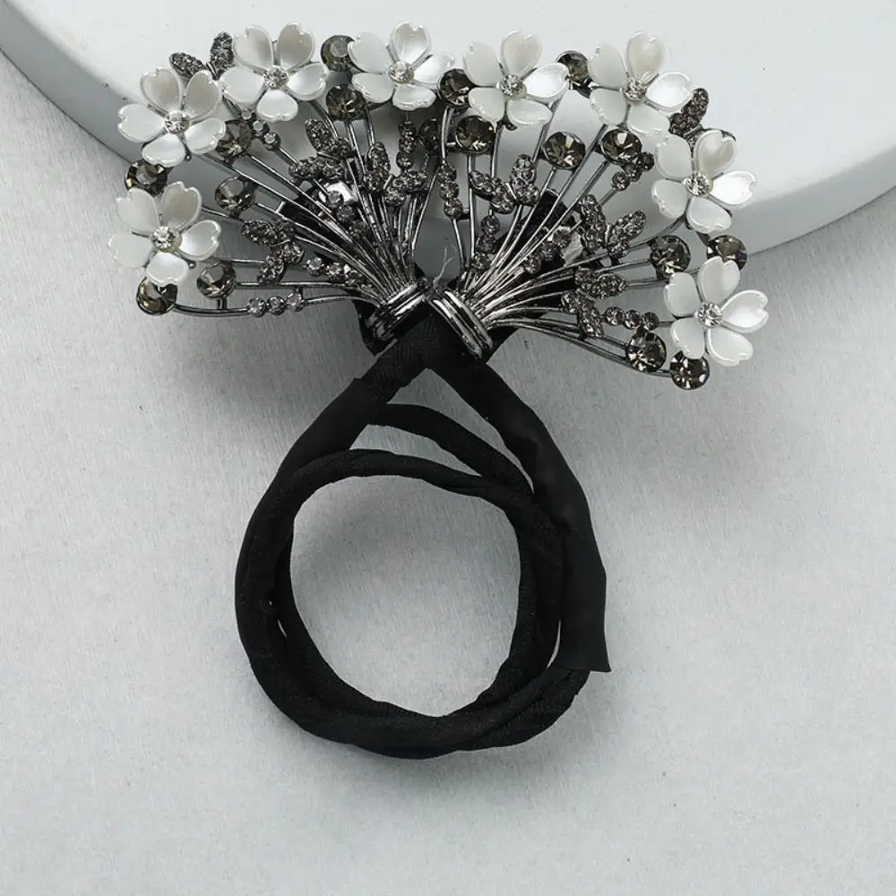 Rhinestone Hair Clip - Image 28