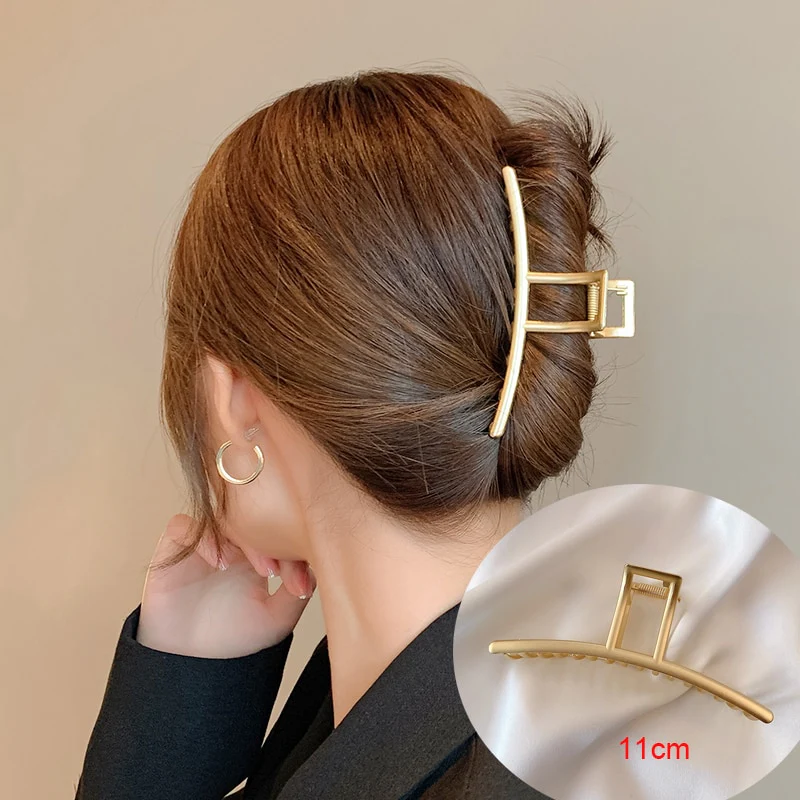 Rhinestone Metal Hair Claw - Image 39