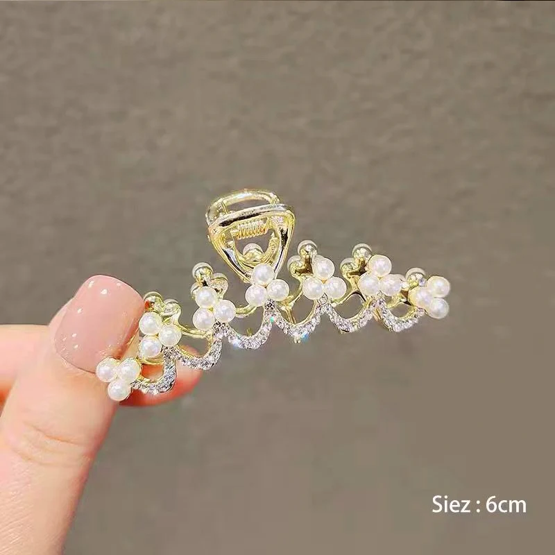 Rhinestone Metal Hair Claw - Image 43